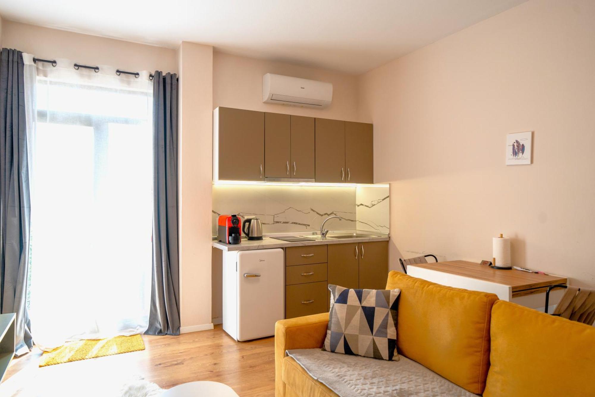 Colorful Comfy Condo Central Tirana Exterior foto