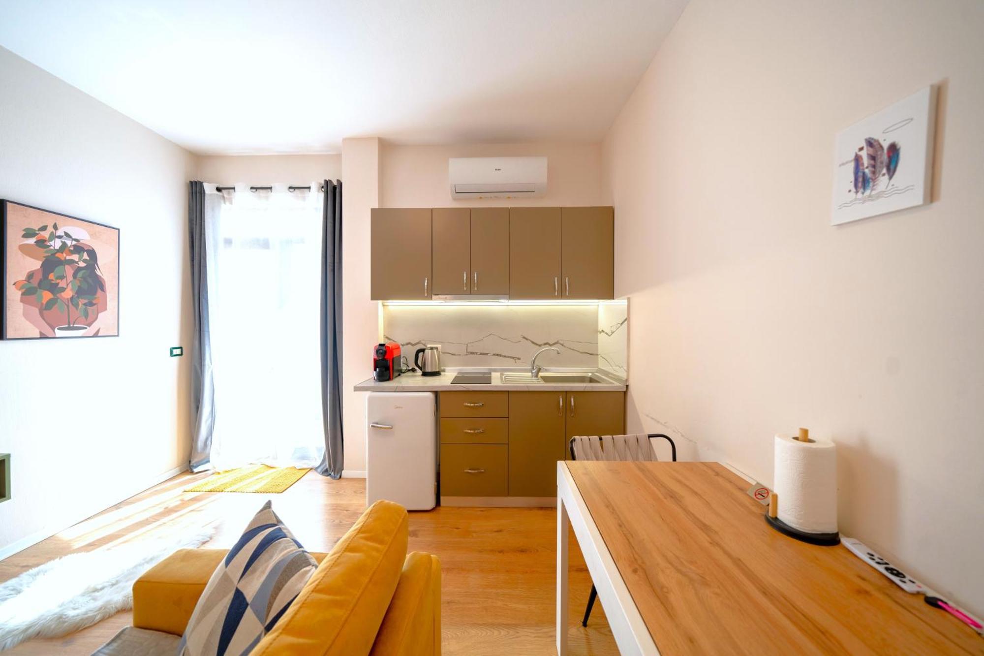 Colorful Comfy Condo Central Tirana Exterior foto